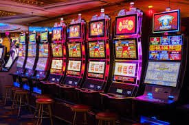 Online slot game reels on casino bet Philippines mobile browser